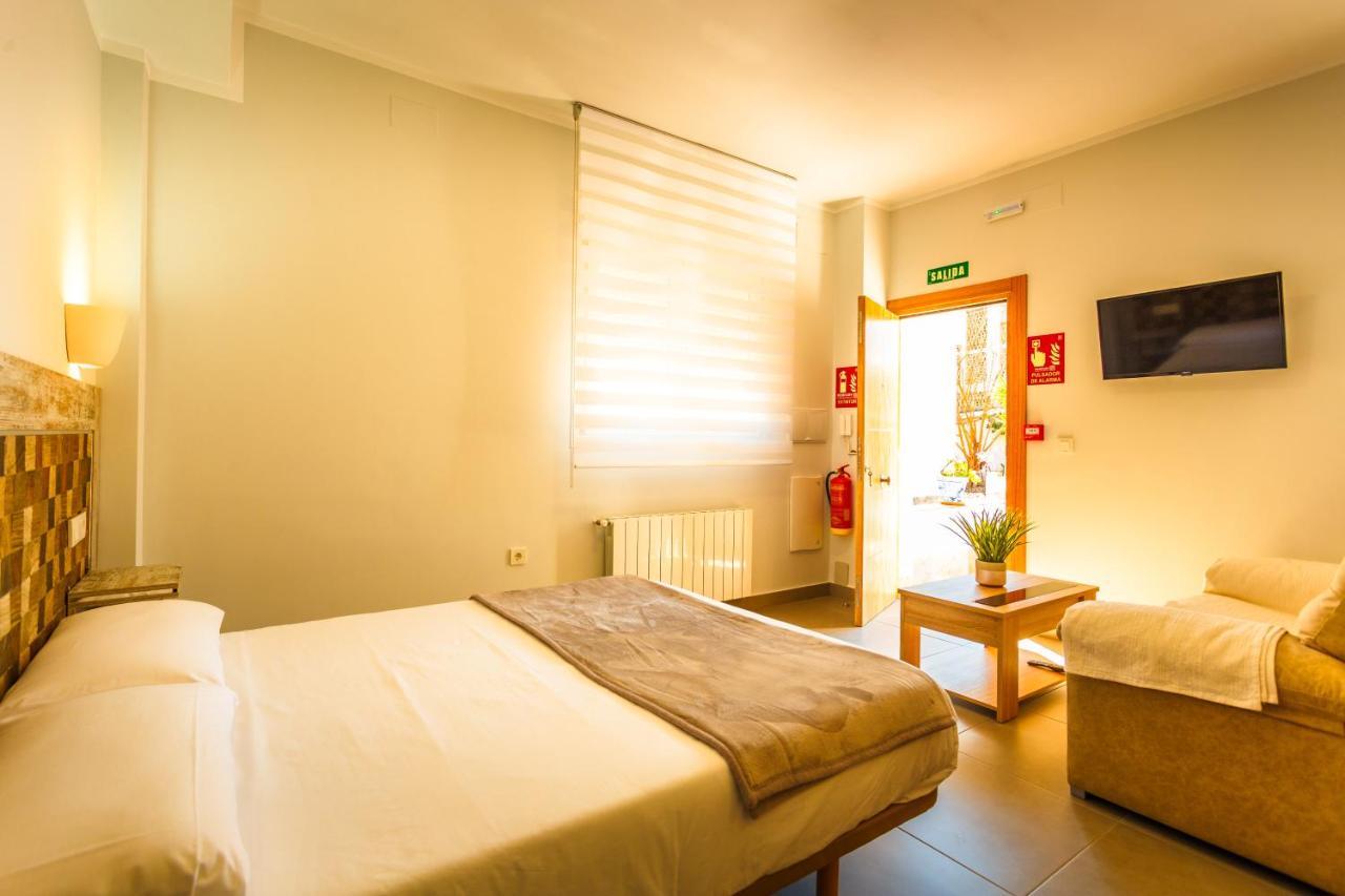 Apartamentos Turisticos Cullar Vega エクステリア 写真