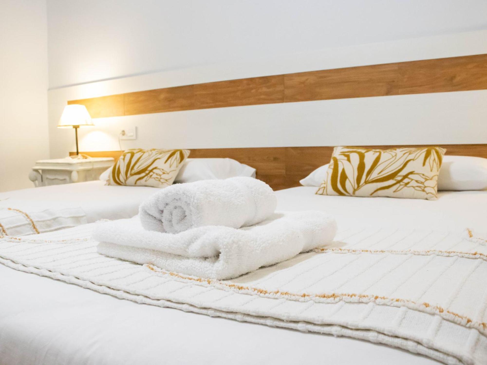 Apartamentos Turisticos Cullar Vega エクステリア 写真