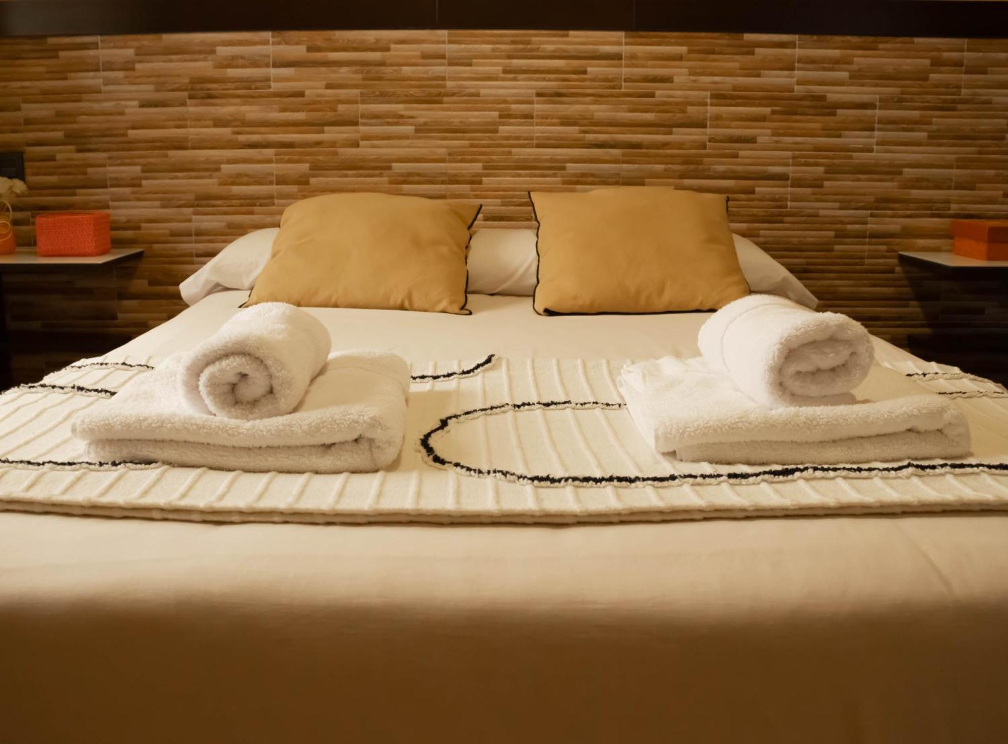 Apartamentos Turisticos Cullar Vega エクステリア 写真