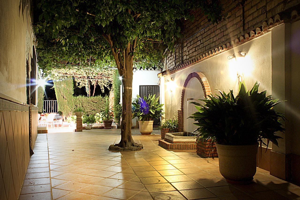 Apartamentos Turisticos Cullar Vega エクステリア 写真